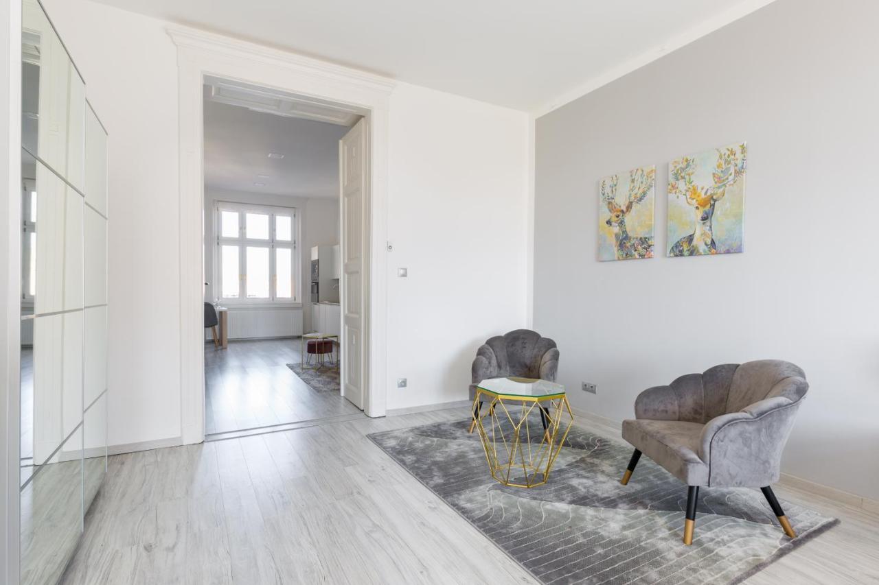 Appartamento Designer On The Broadway With 2br And Ac *