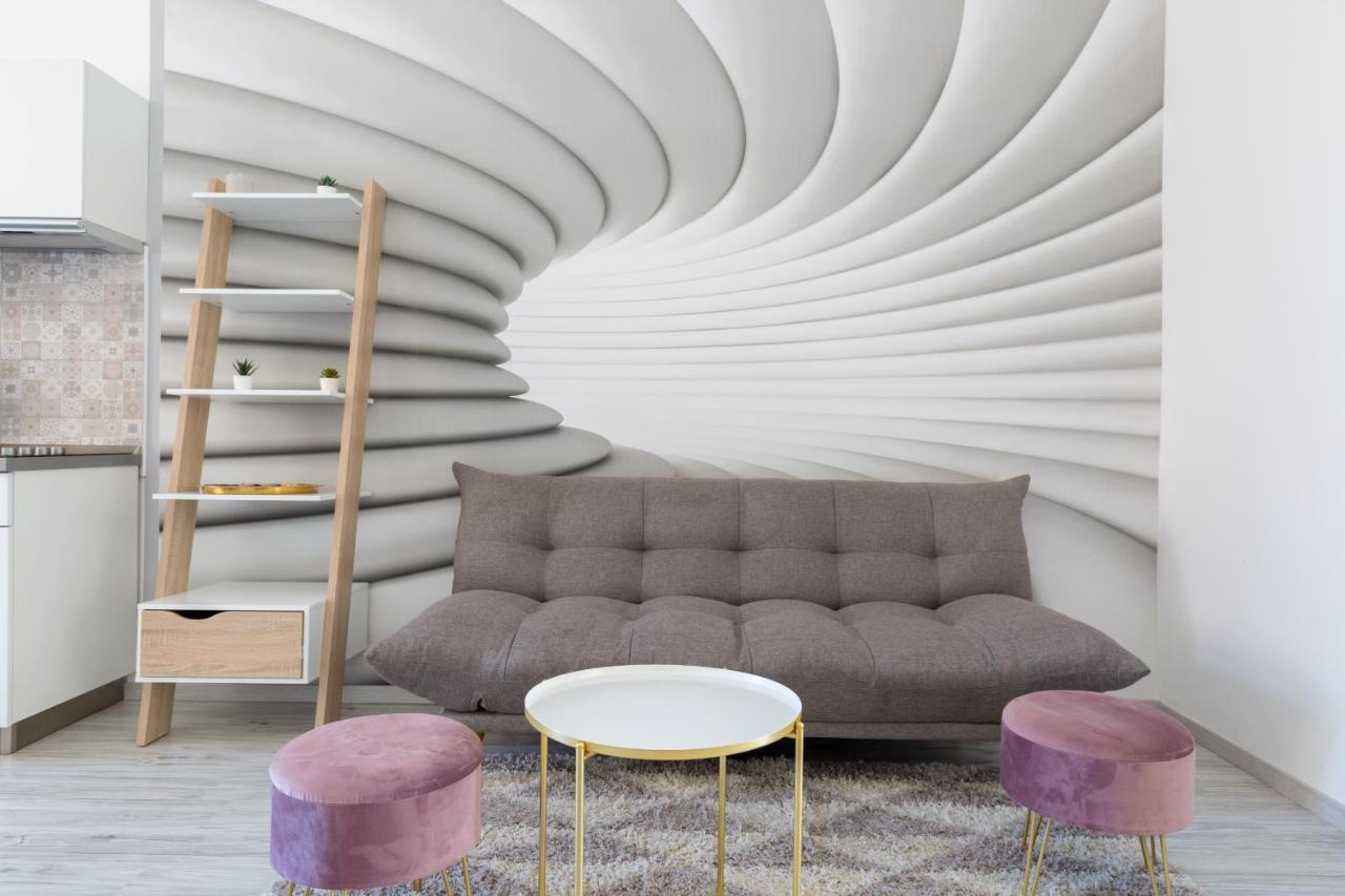 Designer On The Broadway With 2br And Ac Budapeszt